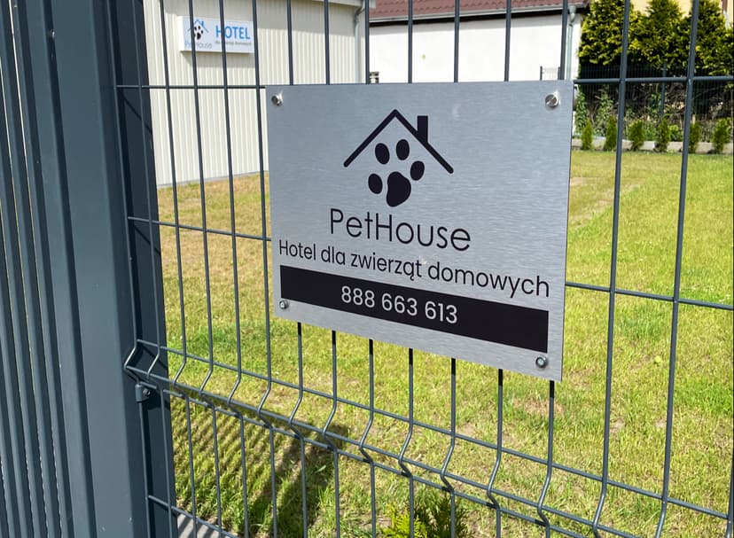 PetHouse - Hotel dla psów, kotów i innych zwierząt domowych